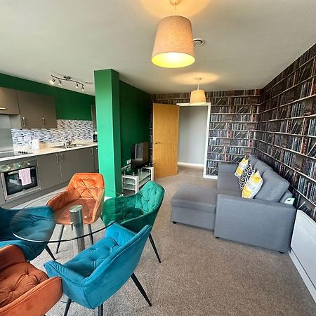 Adelphi Wharf Apartments By Beehosting 曼彻斯特 外观 照片