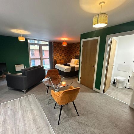Adelphi Wharf Apartments By Beehosting 曼彻斯特 外观 照片