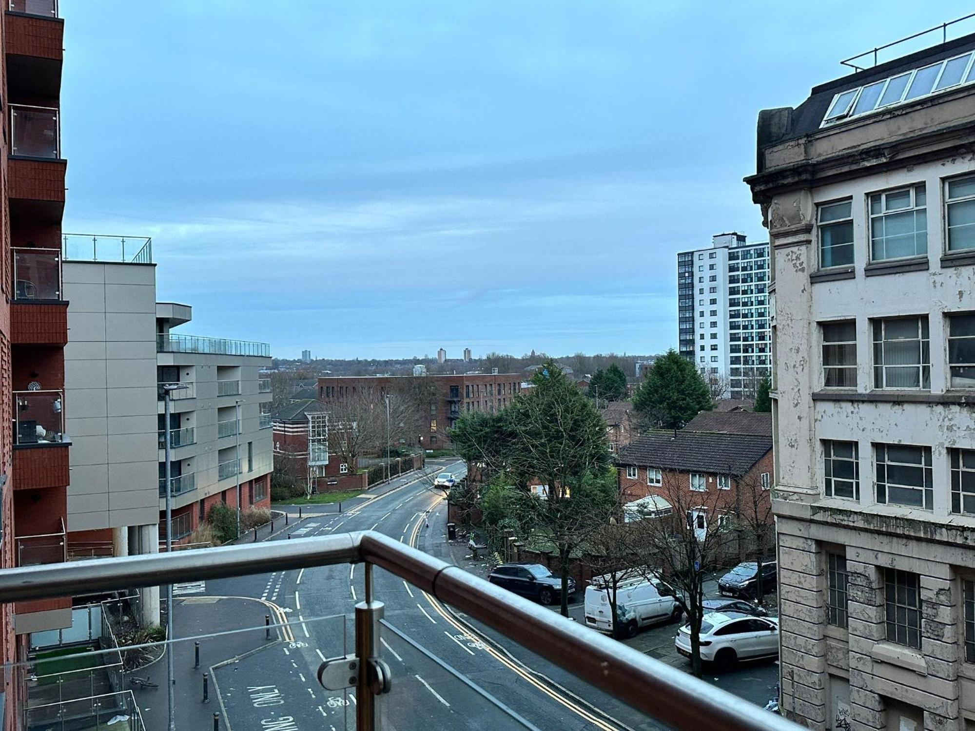 Adelphi Wharf Apartments By Beehosting 曼彻斯特 外观 照片